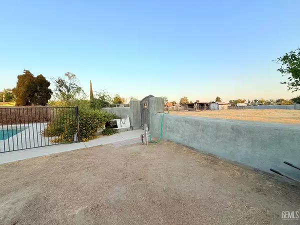 Bakersfield, CA 93312,10307 Glenn Street