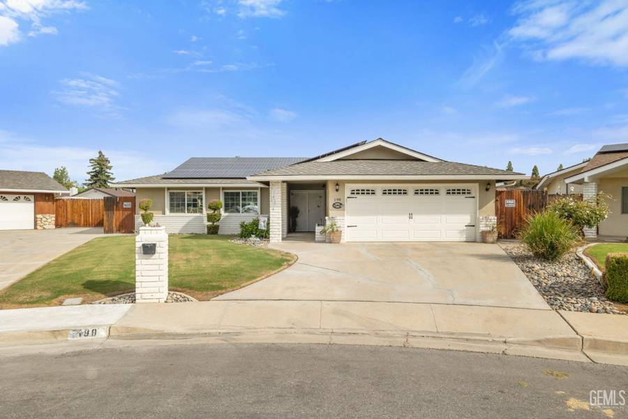 198 Pelham Court, Bakersfield, CA 93309