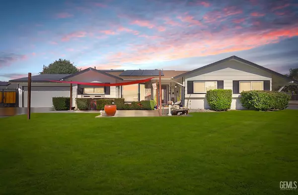 3200 Joshua Court, Bakersfield, CA 93301