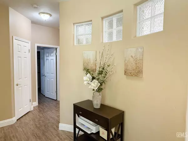 Bakersfield, CA 93312,9800 Valerio Court