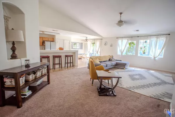 Bakersfield, CA 93312,11713 Darlington Avenue