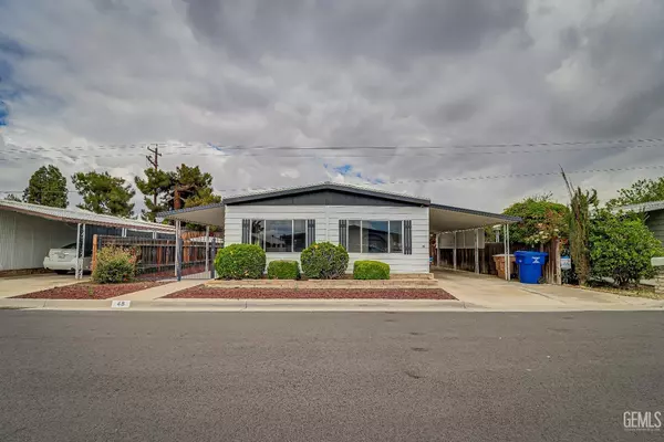 400 E Roberts Lane #48, Bakersfield, CA 93308