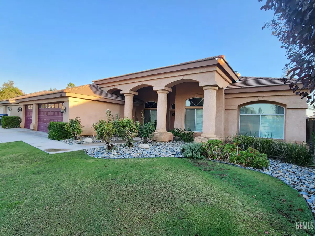 Bakersfield, CA 93312,10623 Fishers Peak Drive