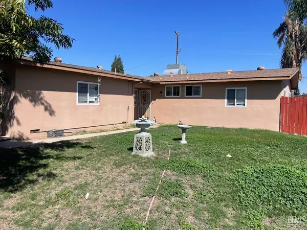 604 Teakwood Drive, Bakersfield, CA 93308