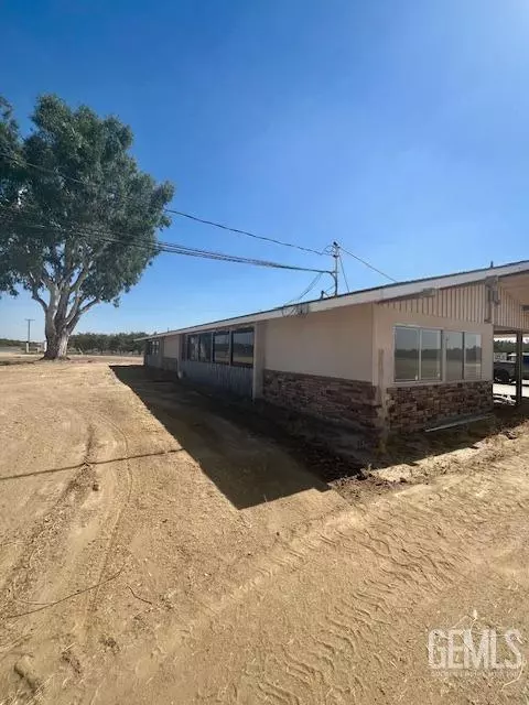 1270 E Riverside Street, Shafter, CA 93263