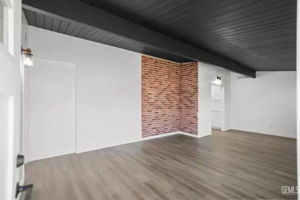 Bakersfield, CA 93305,2904 Cornell Street