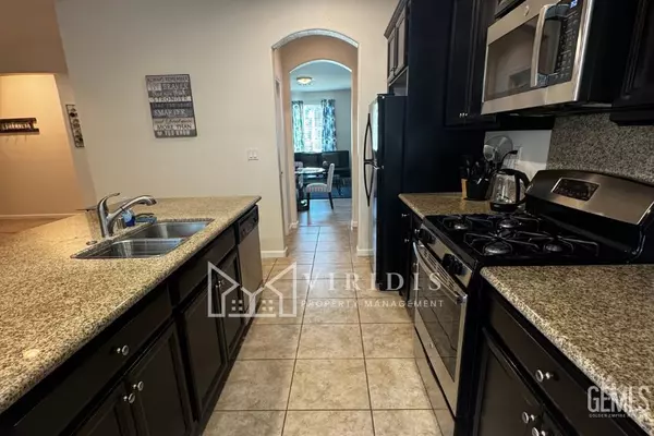 Bakersfield, CA 93313,5720 Woodard Ridge Drive