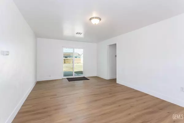 Bakersfield, CA 93304,809 Caylor Street