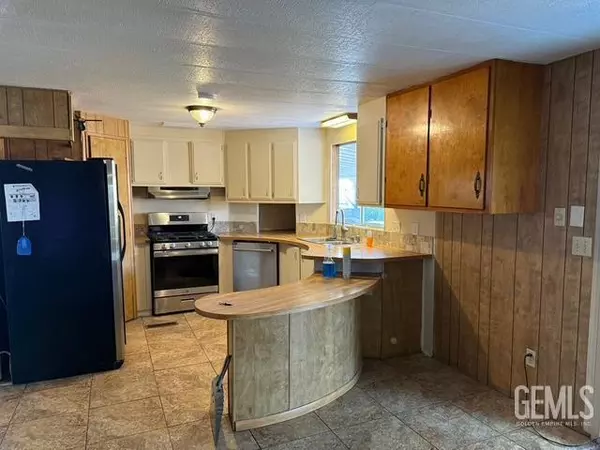 Shafter, CA 93263,700 S Shafter Avenue #115