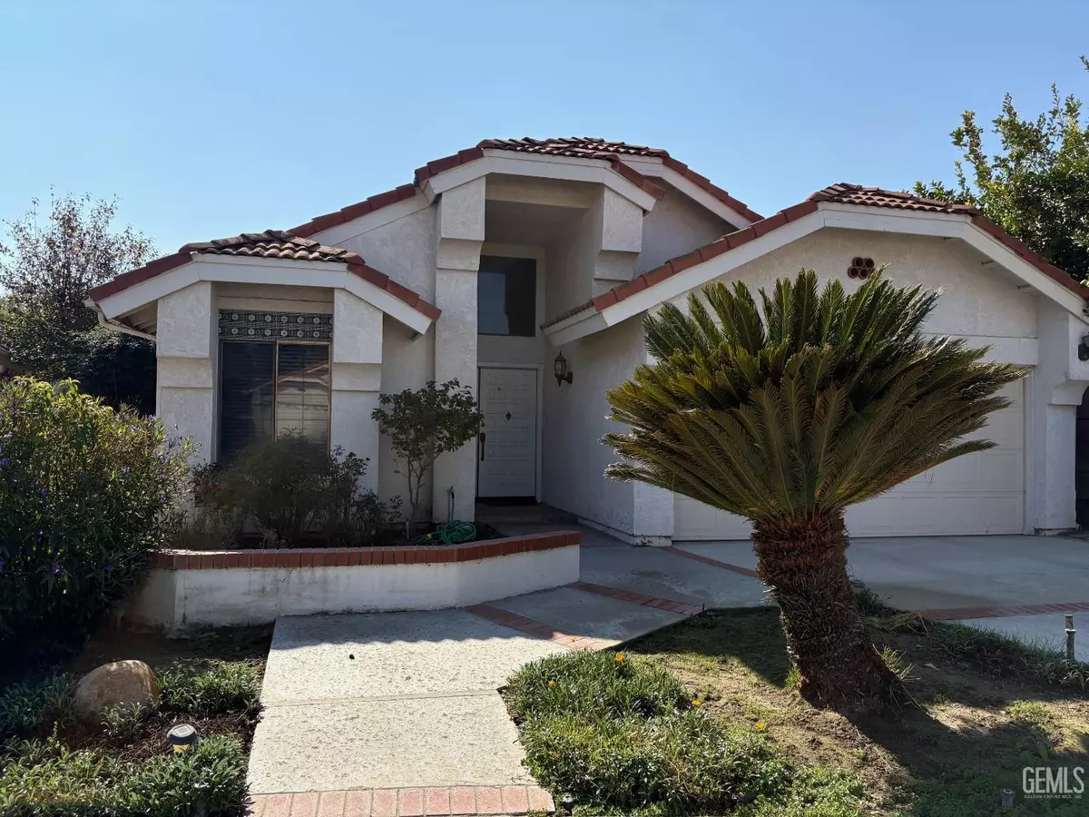 Bakersfield, CA 93311,8009 Chaucer Street
