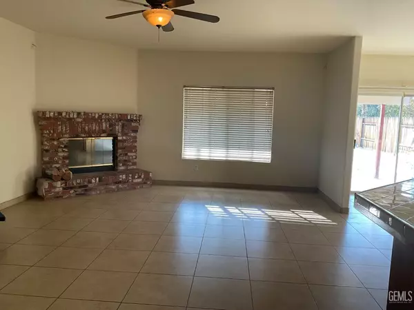 Bakersfield, CA 93312,6815 Pompadour Court