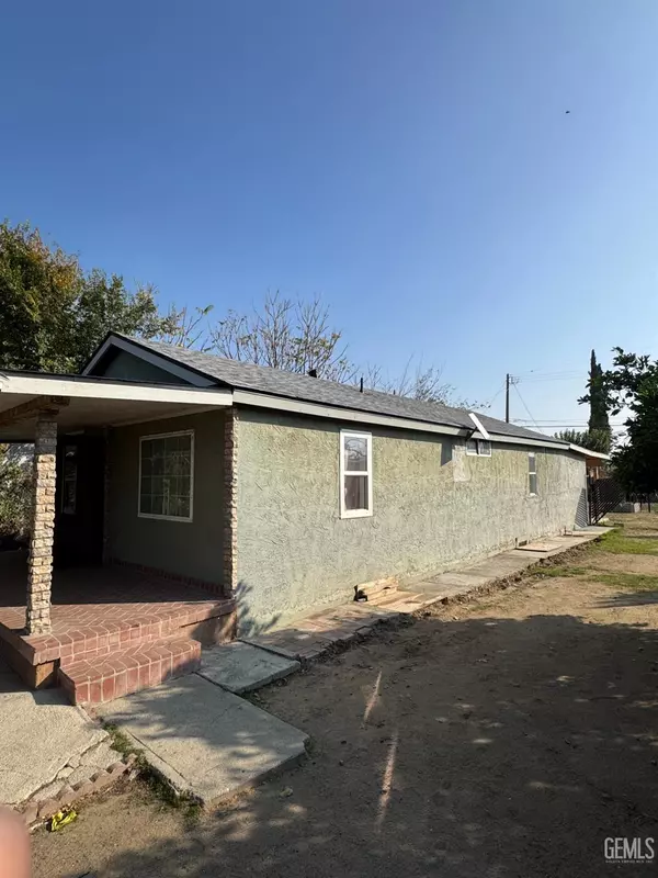 Bakersfield, CA 93307,405 Lawson