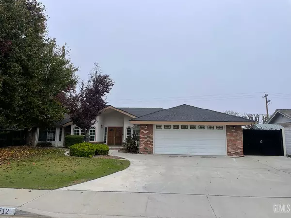 7712 Jensen Avenue, Bakersfield, CA 93308