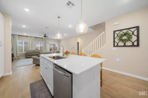 Shafter, CA 93263,8905 Royston Drive