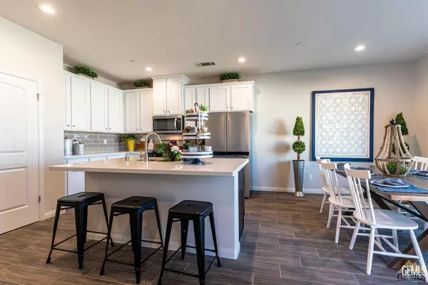 Bakersfield, CA 93306,9111 Brown Leaf Avenue