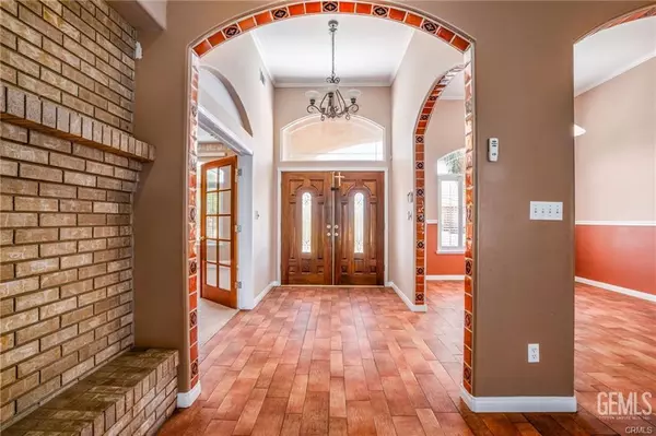 Bakersfield, CA 93313,3400 Medallion Rose Avenue