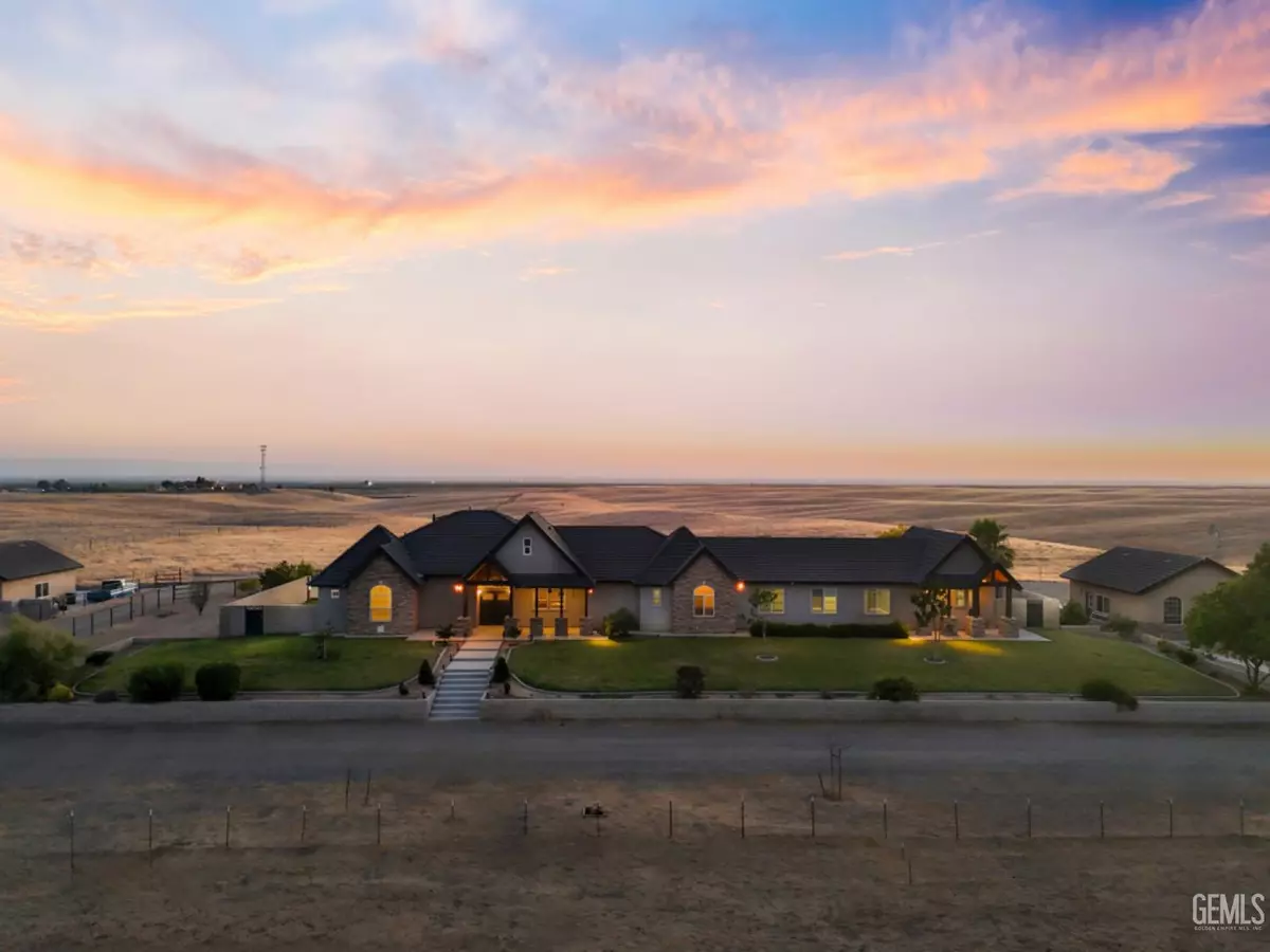 Bakersfield, CA 93308,393 Famoso Hills Drive