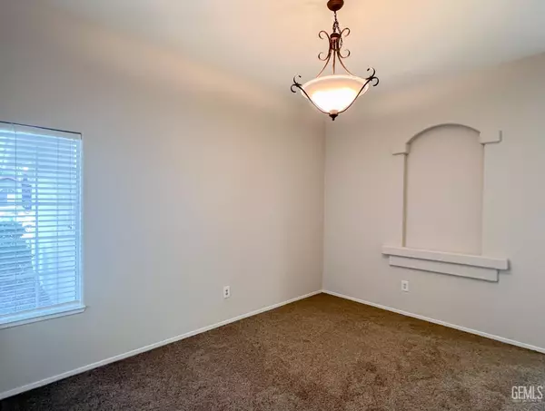 Bakersfield, CA 93312,8713 Fox Creek Court