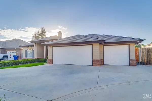 Bakersfield, CA 93312,9026 Forest Oaks Court