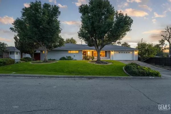 1811 Country Club Drive, Bakersfield, CA 93306