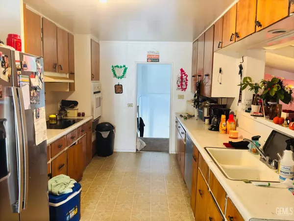 Taft, CA 93268,414 Philippine Street