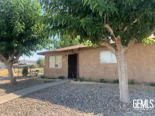 305 Monroe Street, Taft, CA 93268