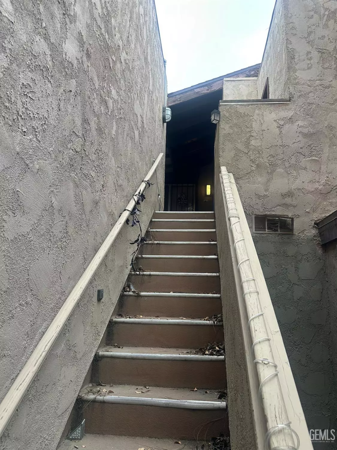 Bakersfield, CA 93309,2209 Cedro Court #D