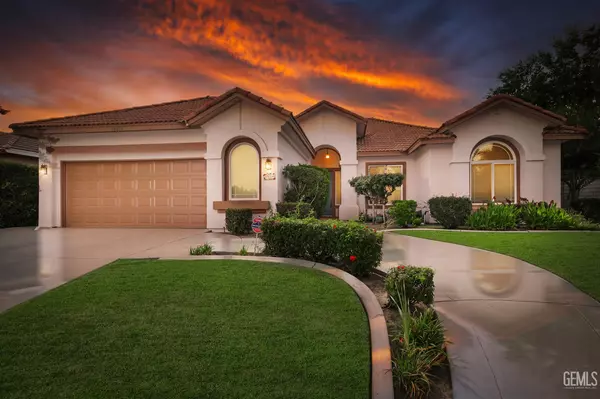 10014 Brigadoon Rose Street, Bakersfield, CA 93311