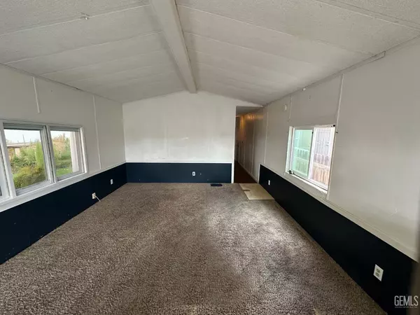 Bakersfield, CA 93314,14035 Rosedale Highway #66