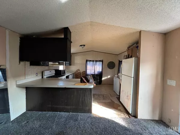 Bakersfield, CA 93309,3535 Stine Road #148