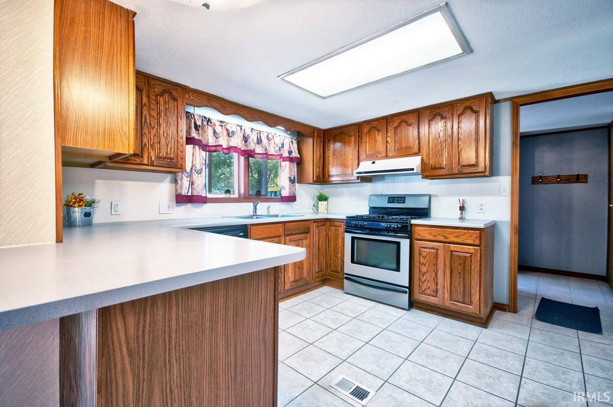 11200 E 875, Walkerton, IN 46574-7128