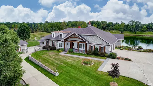 1230 Sunset Lake Cove, Fort Wayne, IN 46845