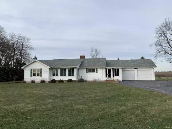 304 W Walnut Street, Chalmers, IN 47929