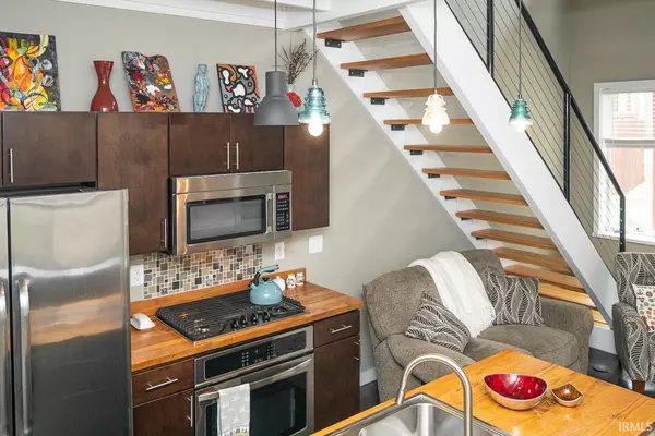 Bloomington, IN 47403,807 S Morton Street #3