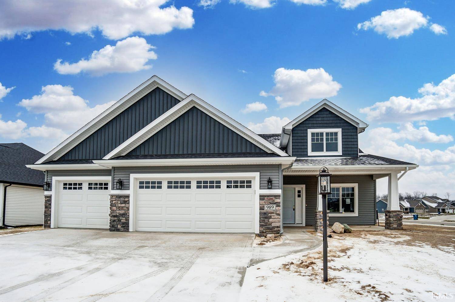989 Skillet Avenue, Huntertown, IN 46748