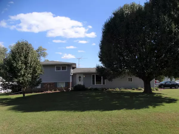 905 N Main Street, Oakland City, IN 47660