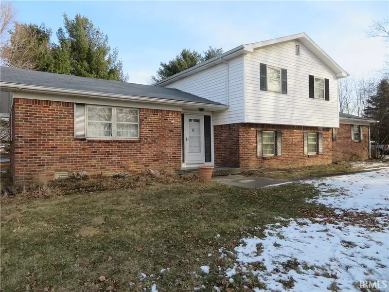 384 E 800 N Road, Alexandria, IN 46001