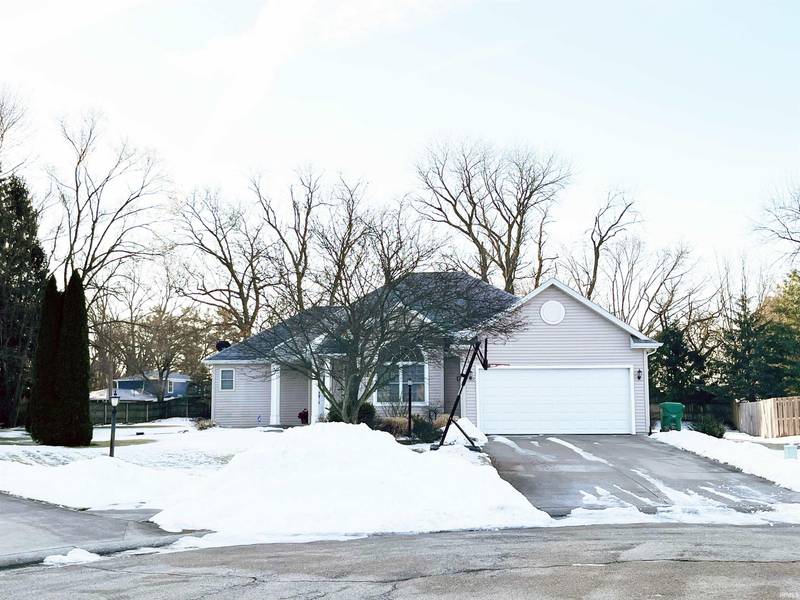 54078 Stonewood Drive Drive, Elkhart, IN 46514