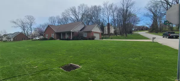 Vincennes, IN 47591,1221 N Honeysuckle Lane