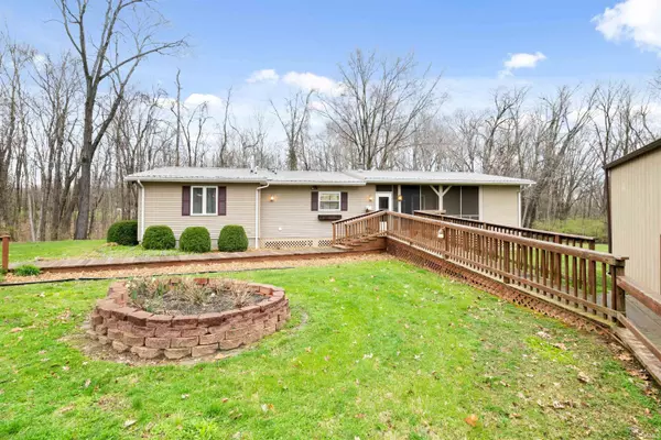 633 N 350 E Road, Princeton, IN 47670