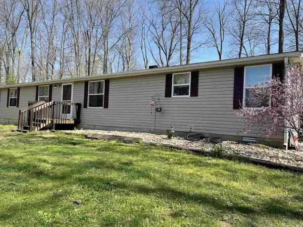 165 Burkwood Hills Lane, Springville, IN 47462