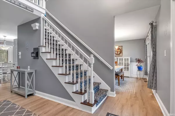 Granger, IN 46530-5846,53223 W Cedar Lake Drive