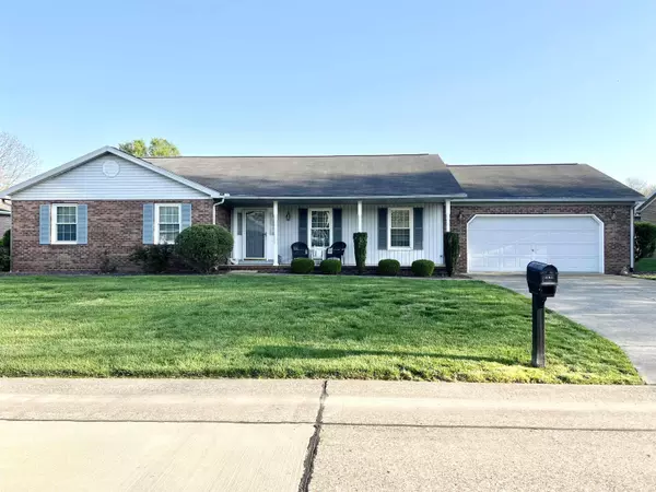 615 Lakebrook Drive, Evansville, IN 47711