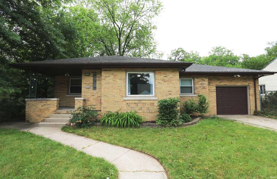 1633 Huey Street, South Bend, IN 46628