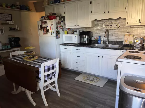 Frankfort, IN 46041,1305 Hawthorne Avenue