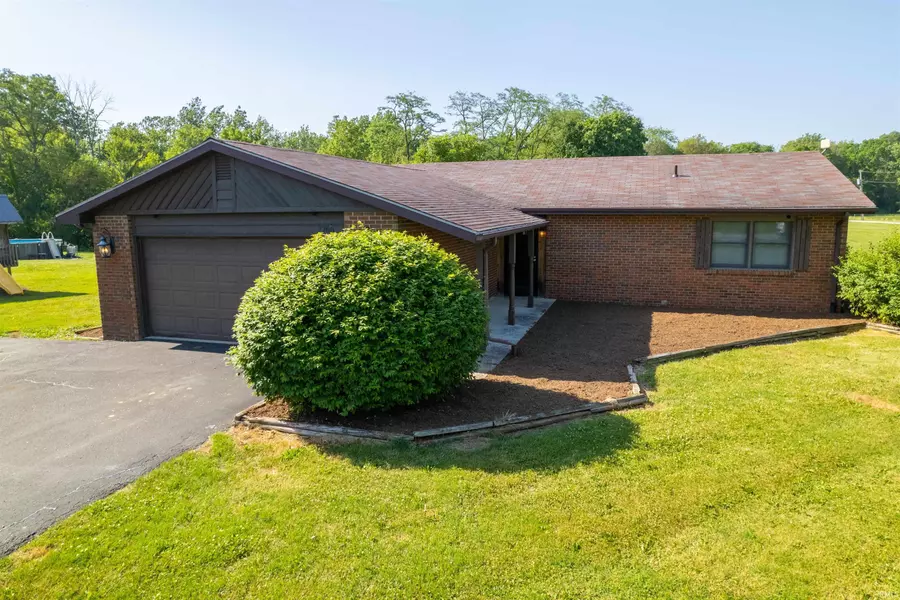 7766 E Quaker Street, Amboy, IN 46911