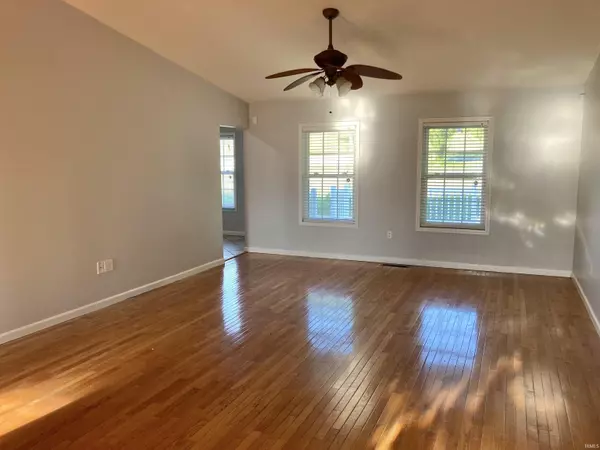 Vincennes, IN 47591,468 N Hyde Park Drive