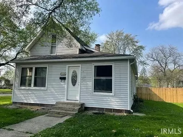 558 W Walnut Street, Nappanee, IN 46550