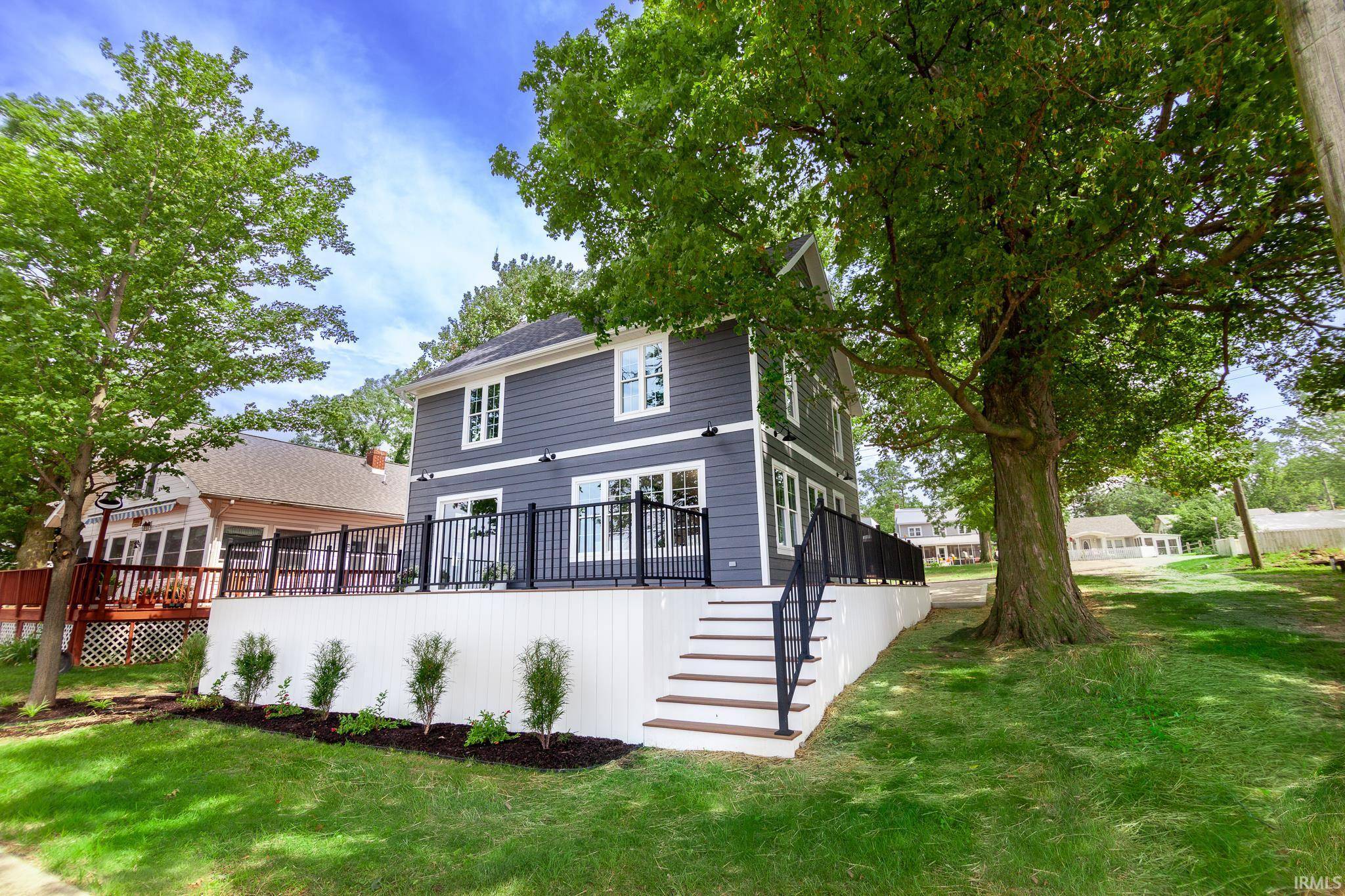 8517 E Wade Lane, North Webster, IN 46555