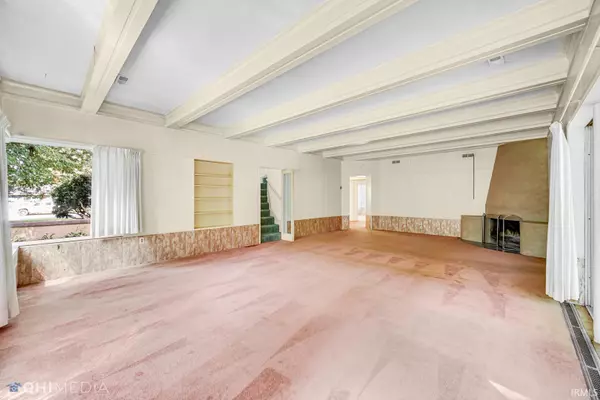 South Bend, IN 46615,444 S Greenlawn Avenue